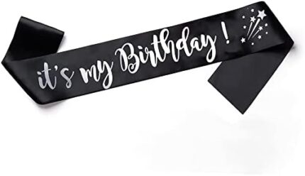 Happium Écharpe d’anniversaire en satin « It’s My Birthday » pour anniversaire, décoration de fête, écharpe en satin argenté sur noir